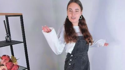 ElviaChesser — Cam4 stream photo (Jun 2025)
