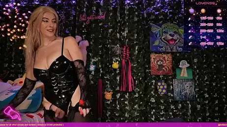 bellalunabear — modelo de webcam en línea en stripchat