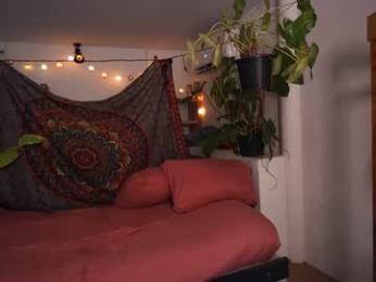 cosmicray8 — Chaturbate stream photo (Jun 2024)