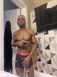 MandingoMoney — modelo de webcam en línea en stripchat