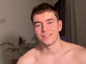 johnnnyhorny — modelo de webcam en línea en chaturbate