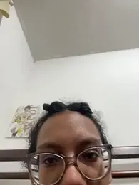 Valen_1990 — Stripchat stream photo (Apr 2026)