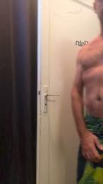 Var8351 — Cam4 profile photo