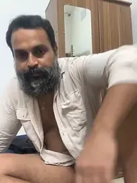 beast_bearded_dady — stripchat