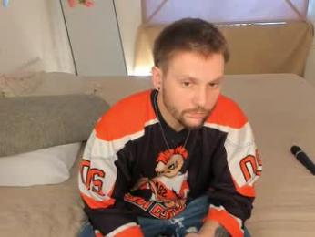 twoinframe — Chaturbate stream photo (Mar 2026)