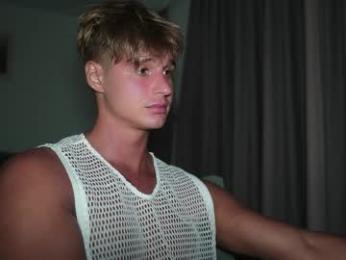 neoverse — Chaturbate stream photo (Apr 2026)