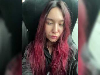 Estetka — modelo de webcam en línea en bongacams