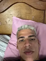 PrincesLeo — modelo de webcam en línea en stripchat