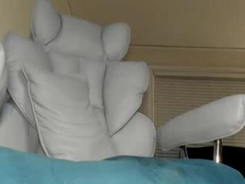 alicelighthouse — Chaturbate stream photo (Apr 2026)