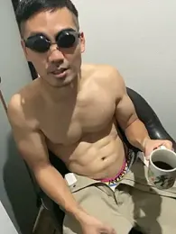 nomu-japan-asia — modelo de webcam en línea en stripchat