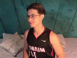 Aaron Ez — Flirt4free stream photo (Apr 2026)