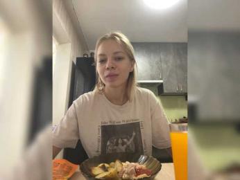 Atiik — modelo de webcam en línea en bongacams
