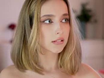 silent_chill — Chaturbate stream photo (May 2026)
