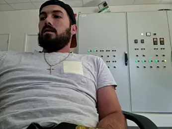 Instinctbrut — Stripchat stream photo (Jun 2026)