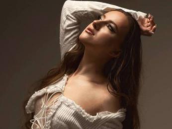 MertieStaheli — Livejasmin stream photo (May 2026)