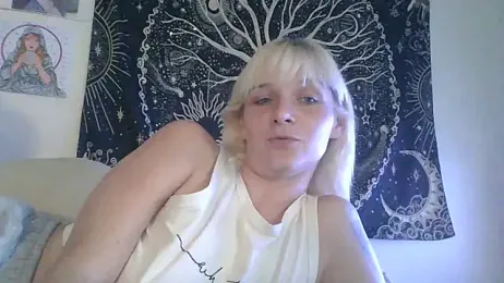 Louna1313 — Stripchat stream photo (Sep 2026)