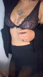 Violetta2022 — modelo de webcam en línea en cam4