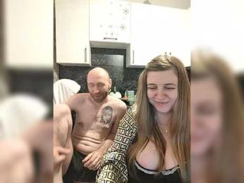 KeshVi777a — modelo de webcam en línea en bongacams