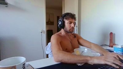 ALPHA_HUNK — modelo de webcam en línea en cam4