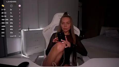 eVvushka — Stripchat stream photo (Apr 2026)