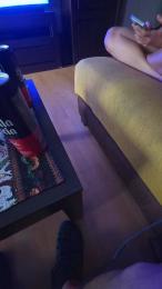 Gusy2710 — modelo de webcam en línea en cam4