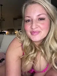 docmilf12 — Stripchat stream photo (Feb 2026)