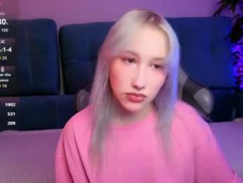 chrome_heartz — Chaturbate stream photo (Apr 2026)