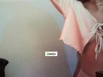 evie_muna — modelo de webcam en línea en chaturbate