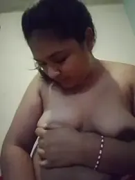 Indianspark4u — Stripchat stream photo (Nov 2025)