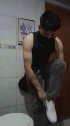 bunnyboy22 — Cam4 stream photo (Apr 2026)