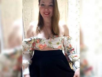 VselenaSun402 — modelo de webcam en línea en bongacams