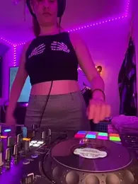 Nina-Chick777 — Stripchat stream photo (Feb 2026)