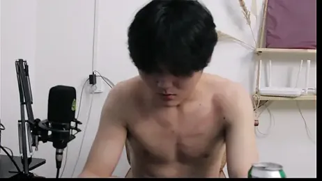 xf-110 — Stripchat stream photo (Apr 2026)