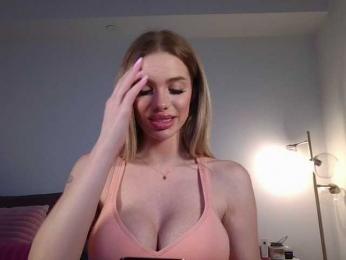 NicoleSarahX — modelo de webcam en línea en bongacams