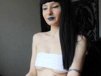angelmidnight — Bongacams stream photo (Apr 2026)