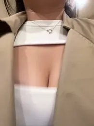 Molly-xiao — Stripchat stream photo (Mar 2026)