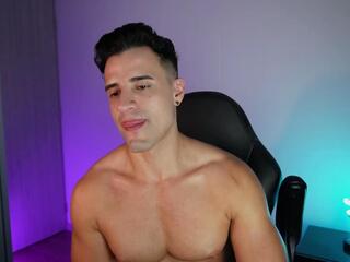 Tom Heaton — Flirt4free profile photo