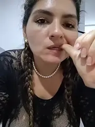 RosaliaVicky — Stripchat stream photo (Feb 2026)