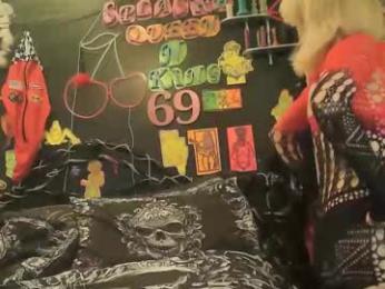 splashh_queen420 — Chaturbate stream photo (Apr 2026)