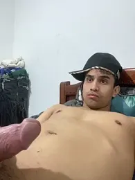 Camachito332 — Stripchat stream photo (Apr 2026)