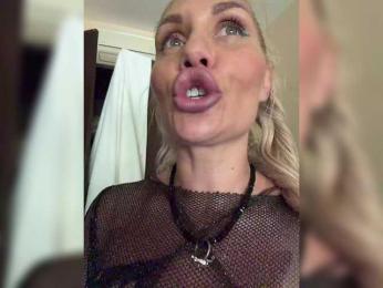 Tvoyasamka77 — modelo de webcam en línea en bongacams