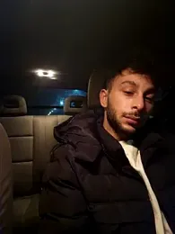 Iulianmarius12 — Stripchat stream photo (Feb 2026)