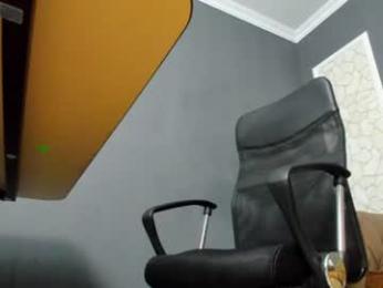 brianhunts — Chaturbate stream photo (Jul 2026)
