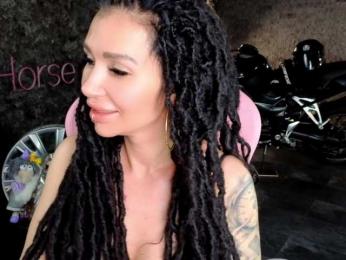 -BABAYAGA- — bongacams