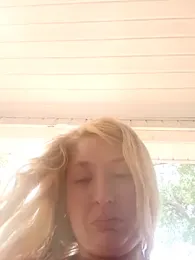 xWhoreAbleX_Pika — stripchat