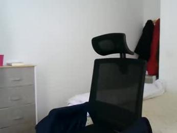 italianboybcn — Chaturbate stream photo (Apr 2025)