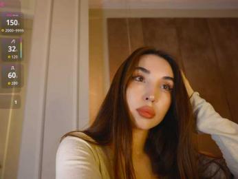 hayneiko — modelo de webcam en línea en bongacams