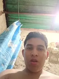 alee28728 — Stripchat stream photo (Apr 2026)