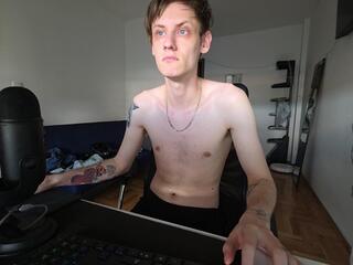 Nikola Stefanovic — modelo de webcam en línea en flirt4free