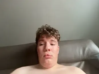 Linus2452 — Stripchat stream photo (Sep 2026)